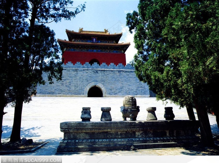 明十三陵-明楼及石五供