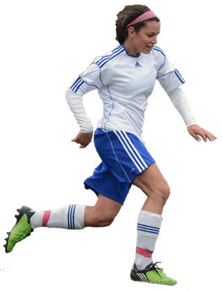 足球运动员踢球射门免抠