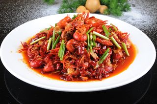 爆炒小龙虾 大盘 68元 小盘 48元