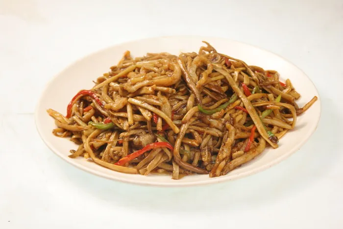 三丝茶树菇（茶树菇、青红椒、肉丝、笋丝）