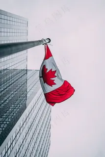 加拿大国旗飘扬图片 加拿大国旗飘扬图片