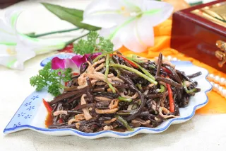 野生蕨菜牛肉丝22元