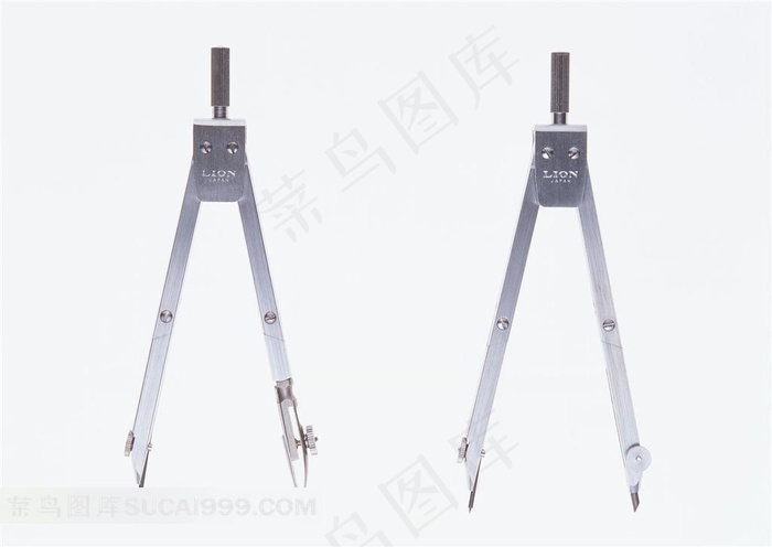 两个圆规白色背景