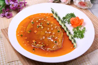 R01956红扒鲨鱼翅