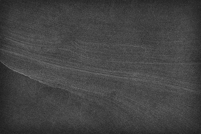 黑板上的粉笔灰纹理背景高清图片