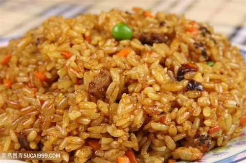 中华美食酱油炒饭实拍摄影图 中华美食酱油炒饭实拍摄影图