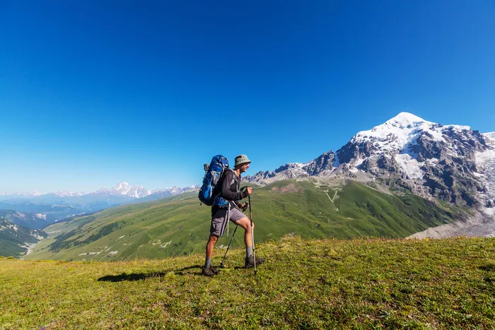 户外旅行徒步登山