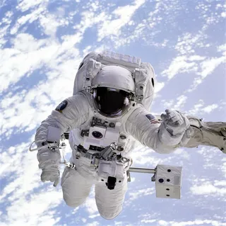 宇航员维修工作