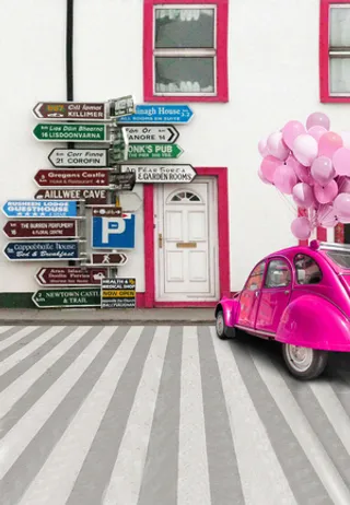 高清背景大图路标与小车