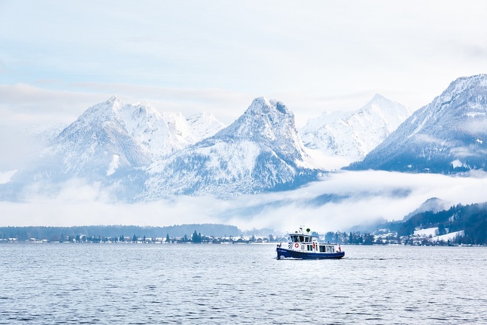冬天山水背景风景
