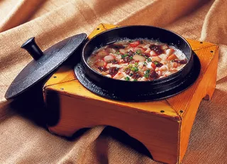 1009XC-0109石锅海鲜豆腐