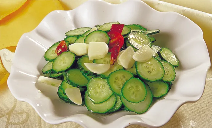 0911LCS-061 黄瓜蒜片