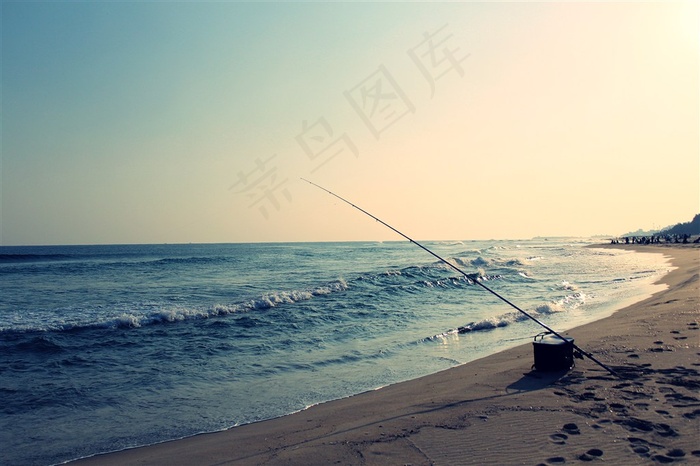 阳光下的海滩