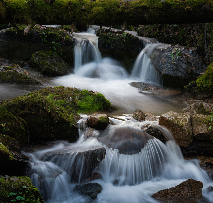 流水山石小溪