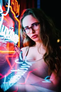 夜店女郎迷情图片 夜店女郎迷情图片