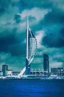 大三角帆塔图片