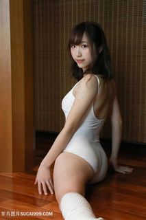 跨一字瑜伽健身日韩美女模特写真图片