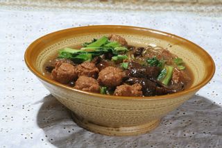 大碗全家福 18元