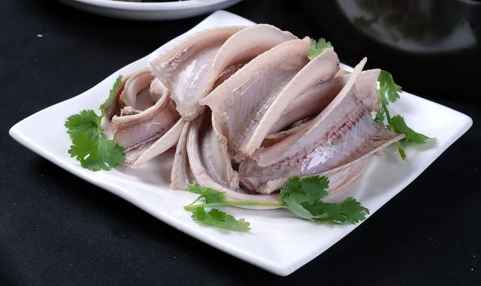 美食鲜蛇肉