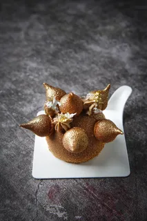 蛋糕店小蛋糕慕斯美食甜品图片