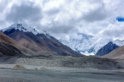 西藏珠穆朗玛峰风景摄影 西藏珠穆朗玛峰风景摄影