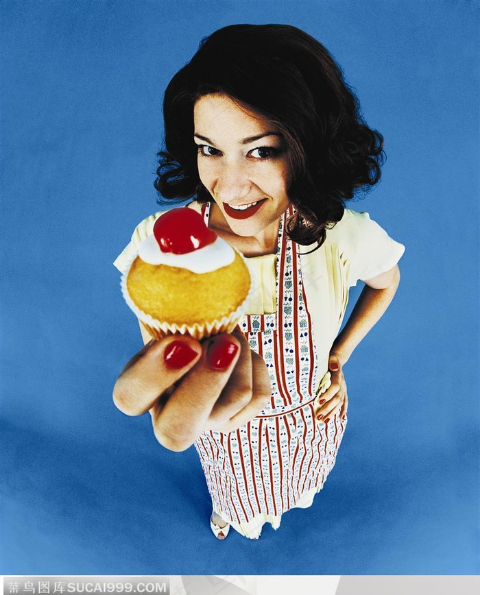 超级个性人物-手拿蛋糕的外国女人手势特写