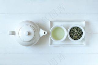 茶壶及茶叶高清摄影图