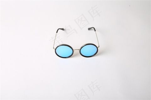 炫酷有气质的墨镜高清大图