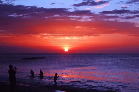 海边红色夕阳图片 海边红色夕阳图片