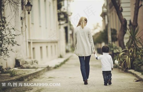 高清母子漫步图片