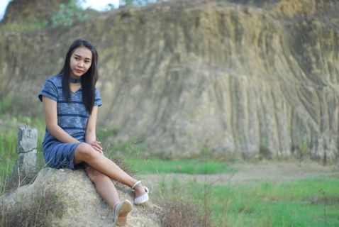 户外摄影中国女生图片 户外摄影中国女生图片