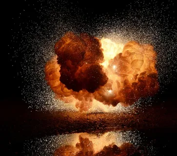 核弹爆炸世界末日大图 核弹爆炸世界末日大图