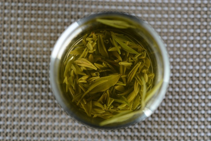 深绿色竹叶青茶叶素材图片