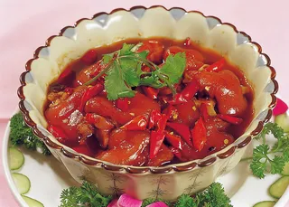 0711c-1089茶树菇腊猪手