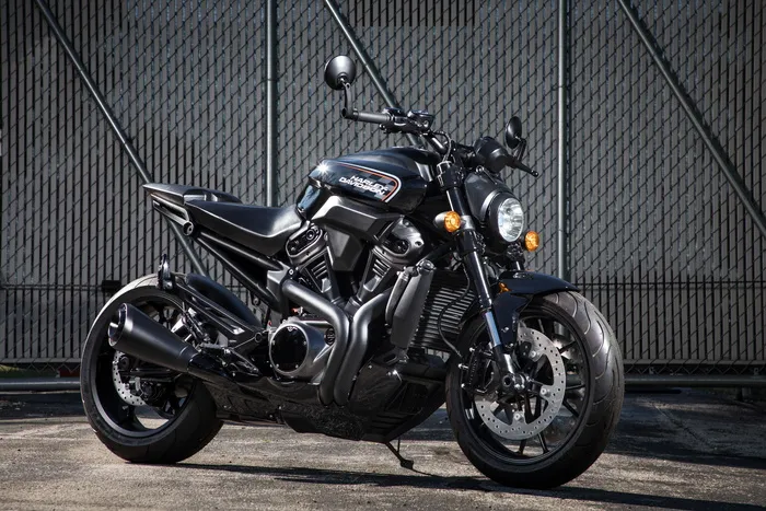 酷炫黑色摩托车图片