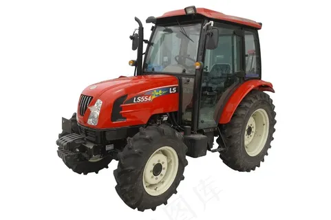 带篷的大型拖拉机图片