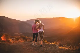 闺蜜两人背影唯美图片