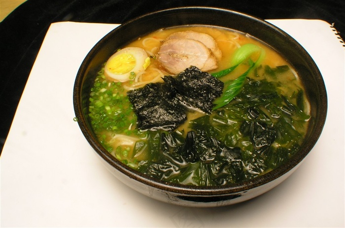 辣味酱汤拉面美食素材图片