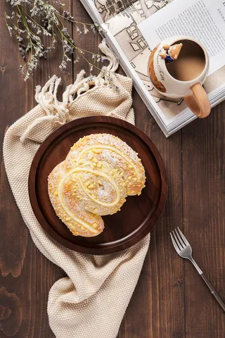 蛋糕店小蛋糕慕斯美食甜品图片