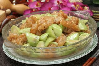 老油条炒丝瓜  10元 (2)