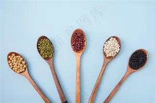五谷杂粮 勺子 食材 粮食 生活素材 食物 营养 保健 红豆 绿豆 黄豆  杂粮 大米 木勺 薏仁