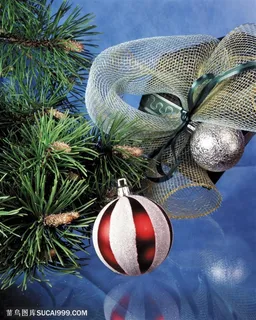 圣诞气息-彩色的圣诞球