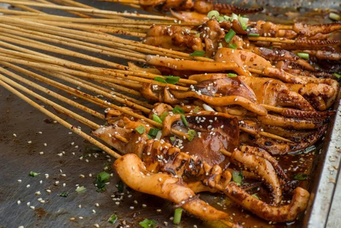 烧烤美食烤肉街边小吃油炸烤鱿鱼须