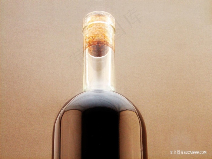 棕色葡萄酒瓶