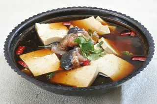 老豆腐炖鲶鱼