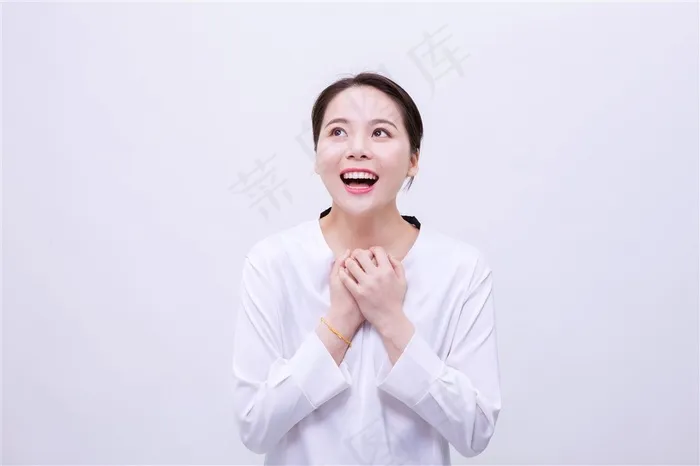 清新美女激动表情特写