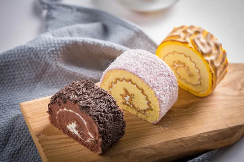 蛋糕店小蛋糕慕斯美食甜品图片