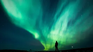 绿色极光壁纸图片