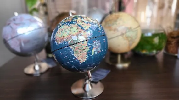 世界地球仪学习用具图片 世界地球仪学习用具图片