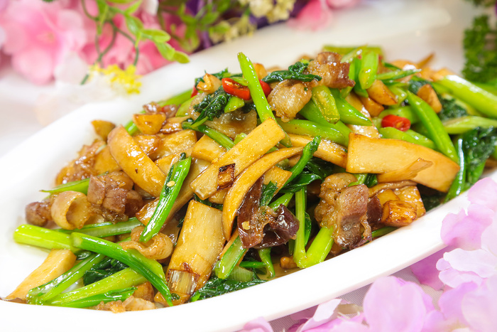杏鲍菇烧菜心摄影图片